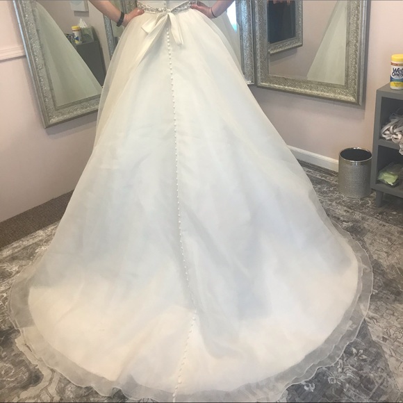 Mori Lee Wedding Dress - Picture 2 of 6